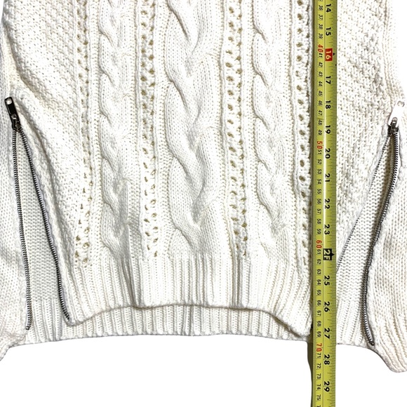 White Knitted Sweater- Medium - Picture 5 of 7